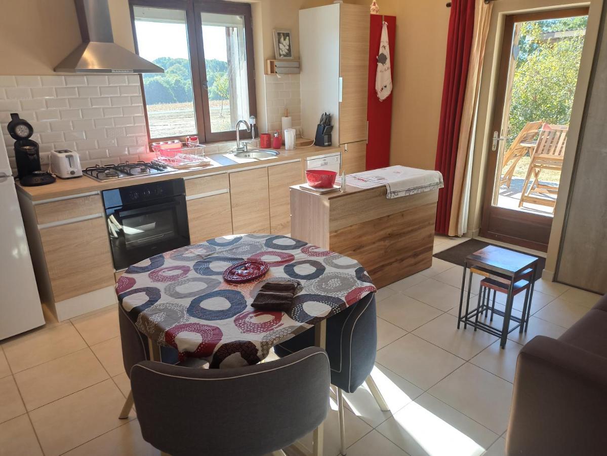 Gite Cosy Grand Confort Dans Un Ecrin De Verdure Agudelle Exteriér fotografie